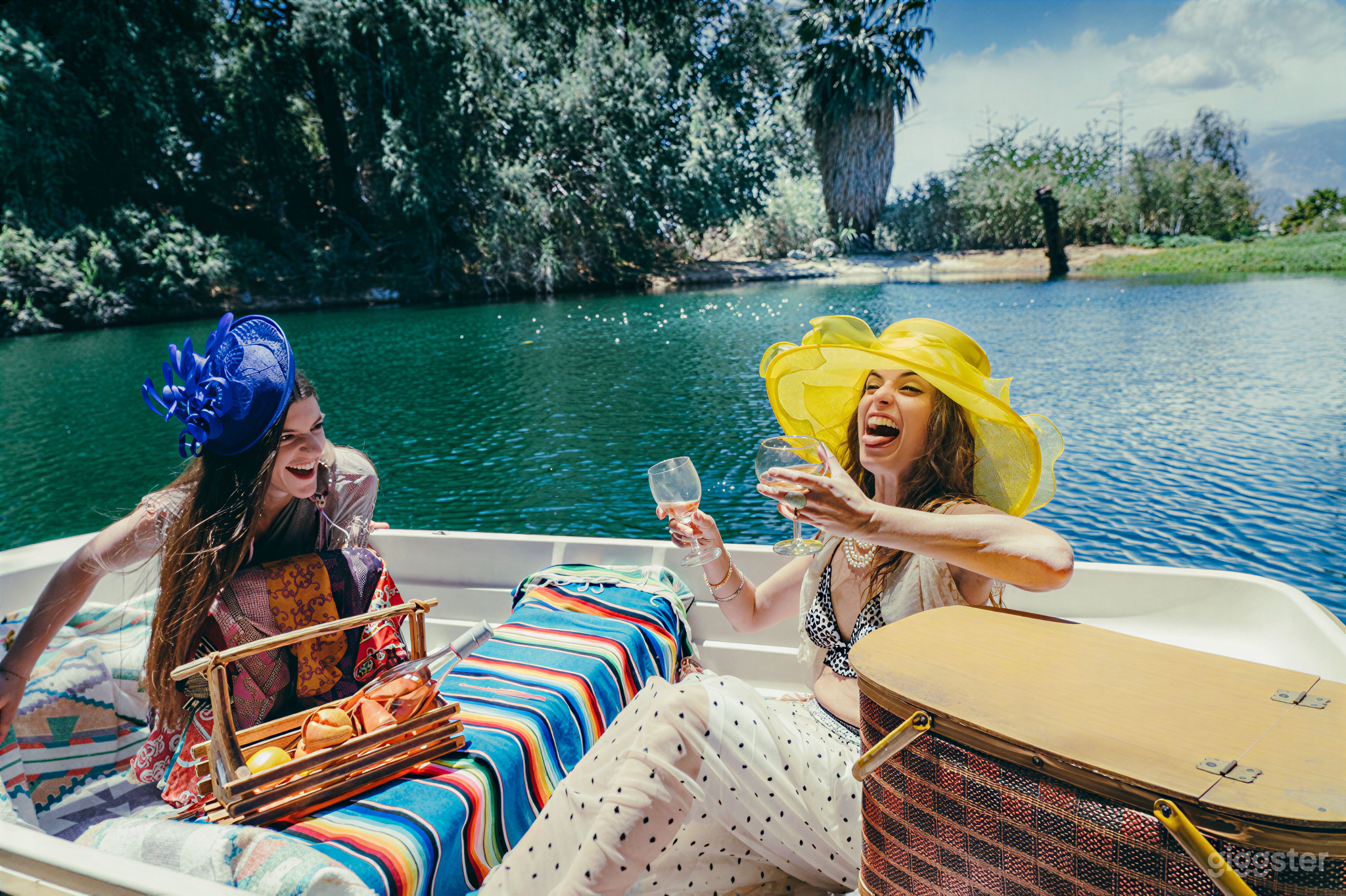 Lazy Lakeside Haven | Ultimate Relaxation & Film Location Photo 3
