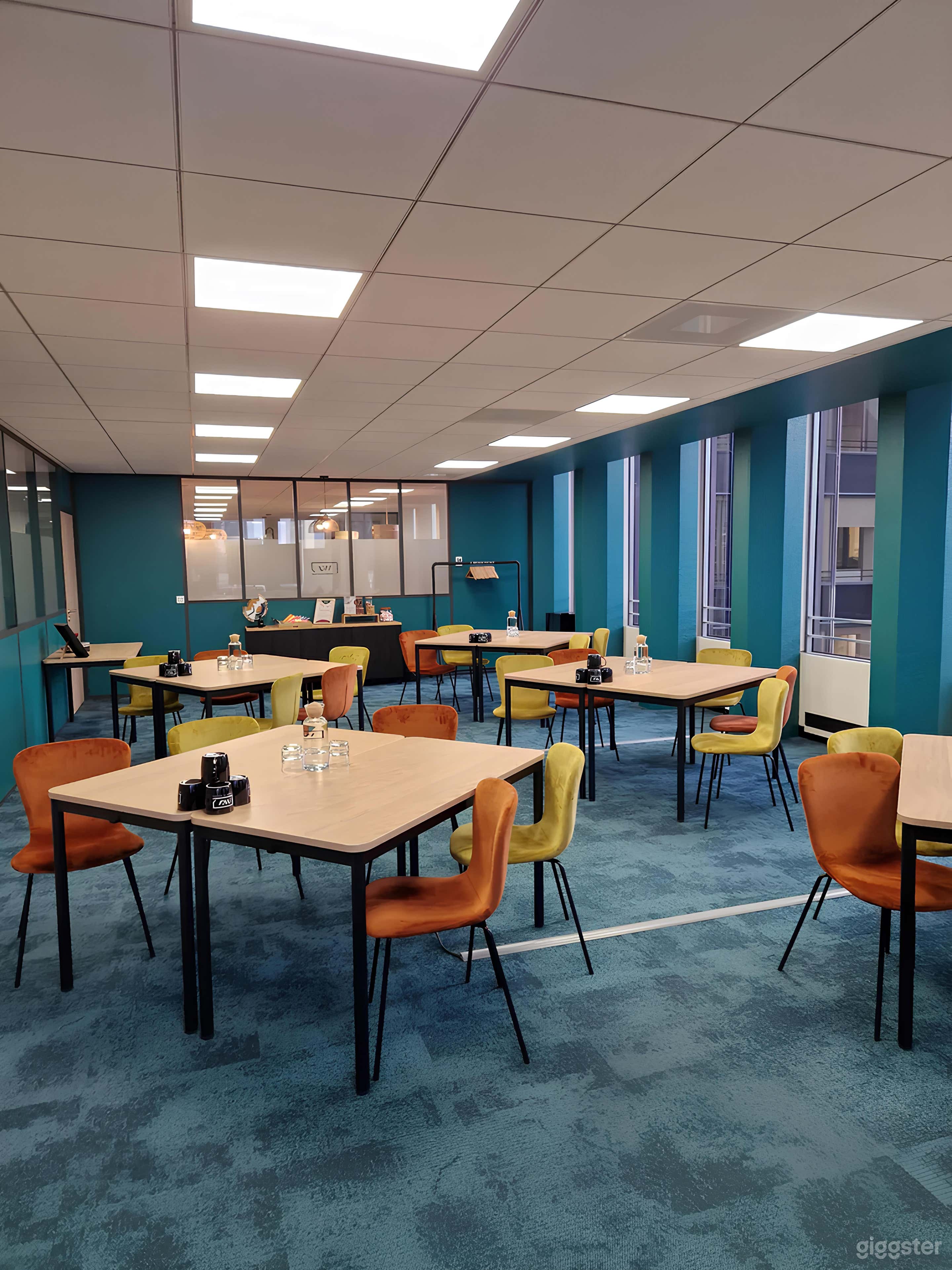 Photo de Salle de réunion colorée 4
