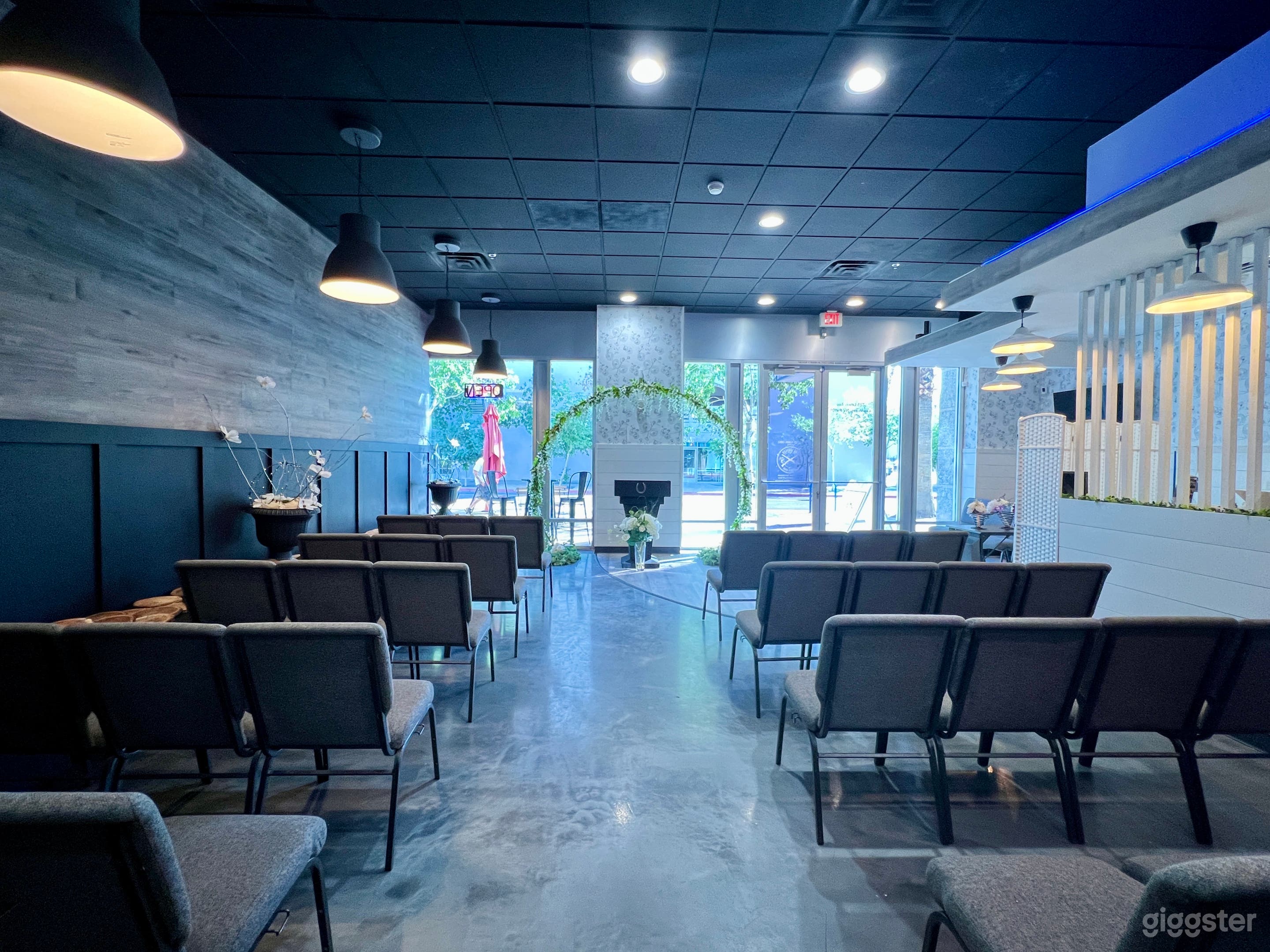 Intimate Downtown Event Hall w/Beer &amp; Wine Bar  Photo 4