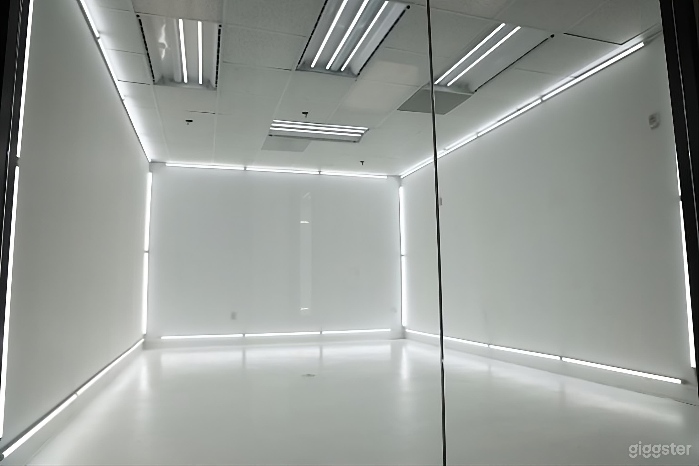 Photo, Film, &amp; Event Venue (The Media Block -North Houston)  Photo 1