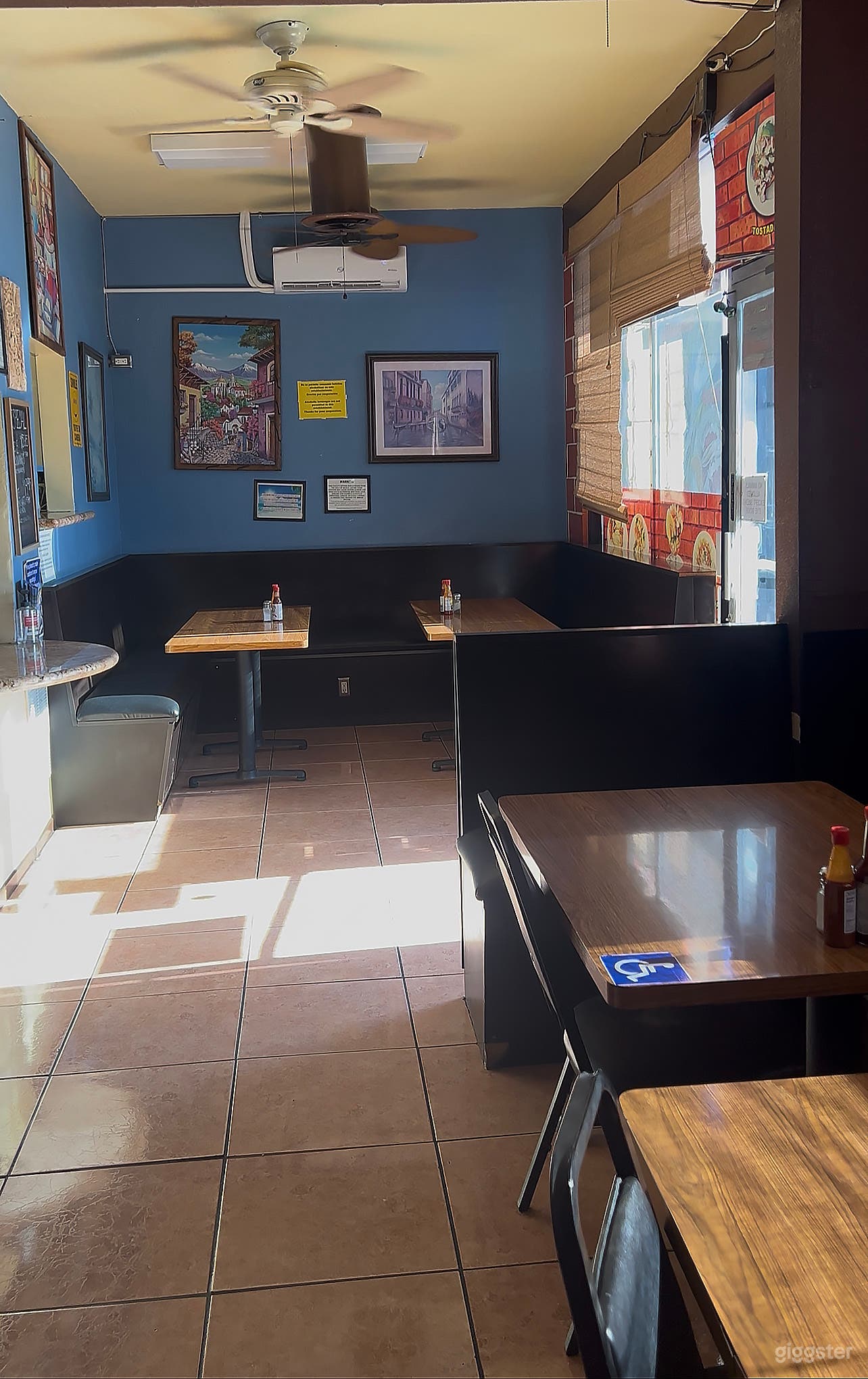 Authentic Sea Food Restaurant Photo 4