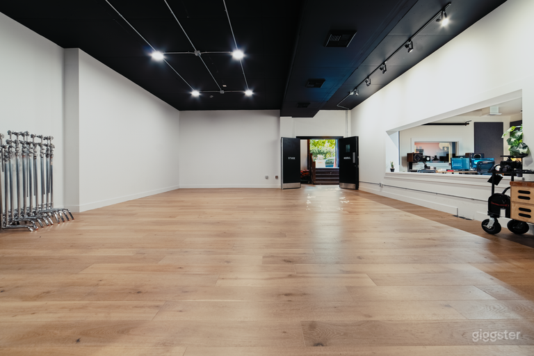  Capitol Hill Film and Photo Studio with Included Equipment 