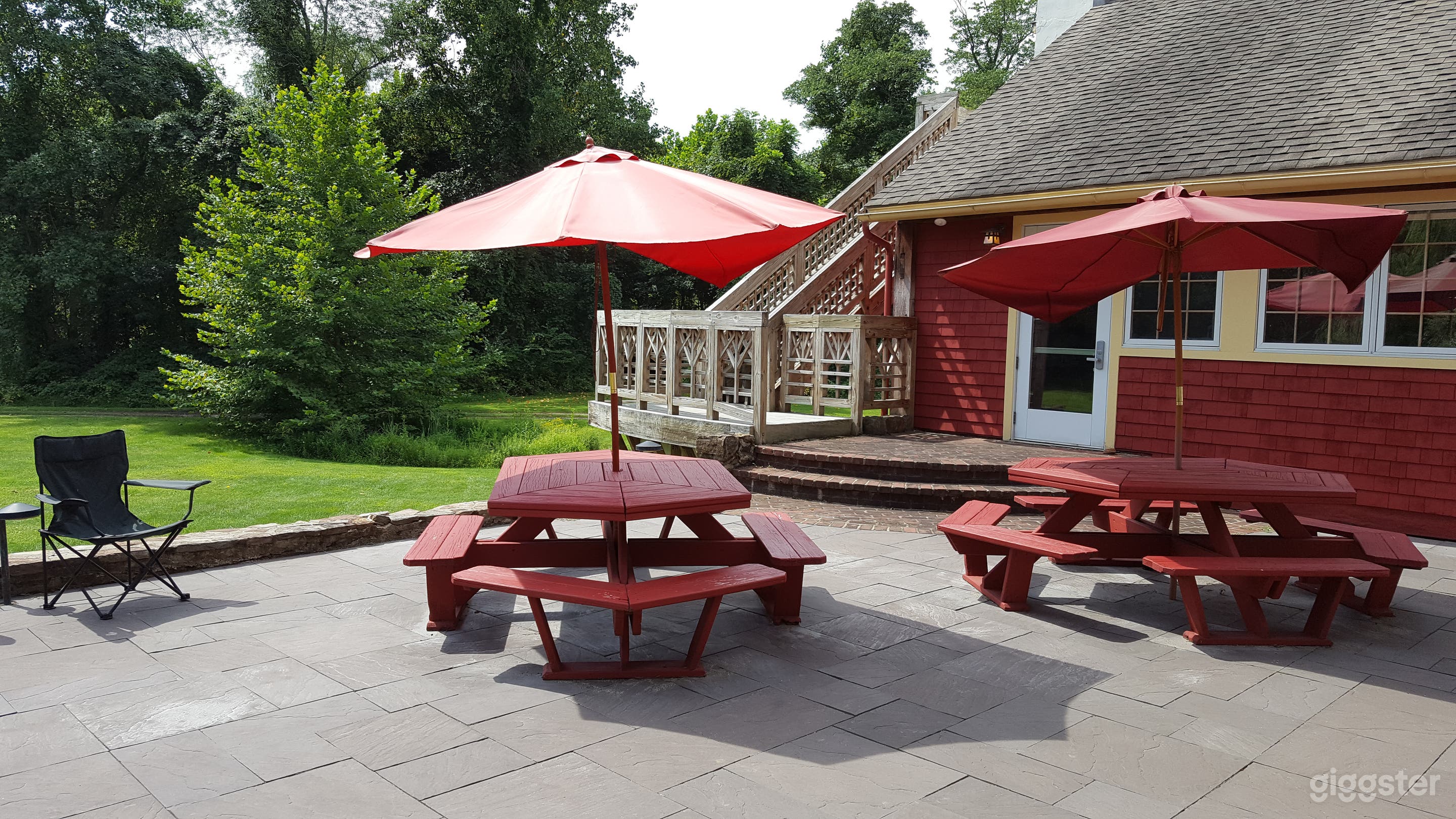 Take a meeting break on the outdoor patio