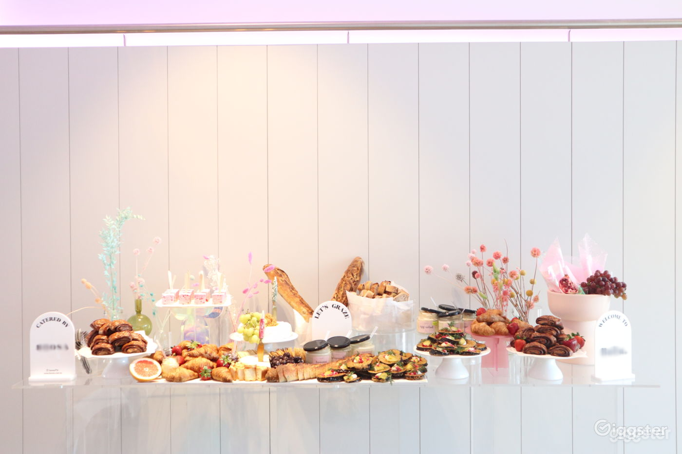 Aesthetic venue with stunning outdoor area Photo 3