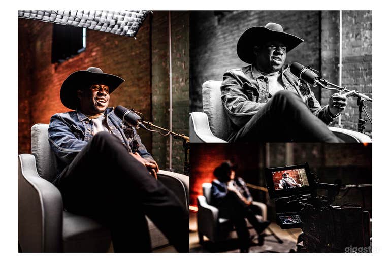  Podcast, Photography, & Video Studio in Kensington 