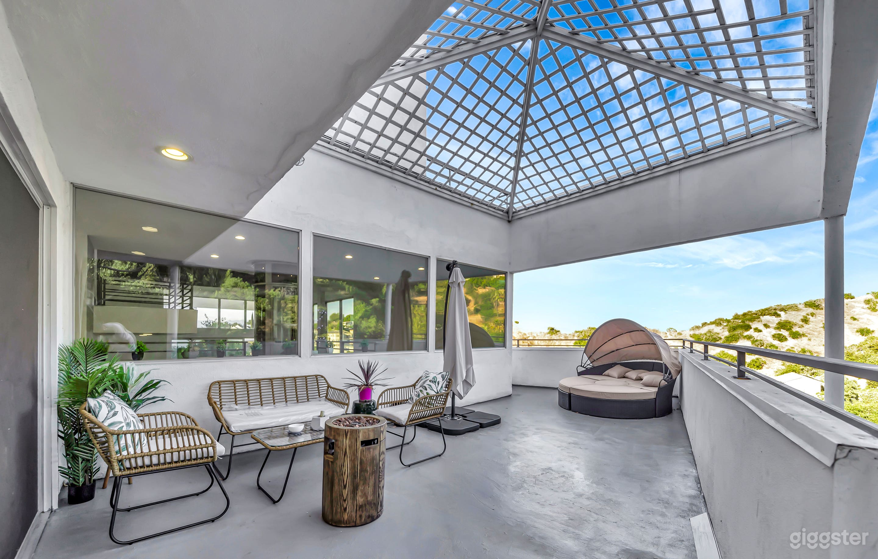 4-Story Hollywood Hills Mansion w/ Sweeping Views Photo 1