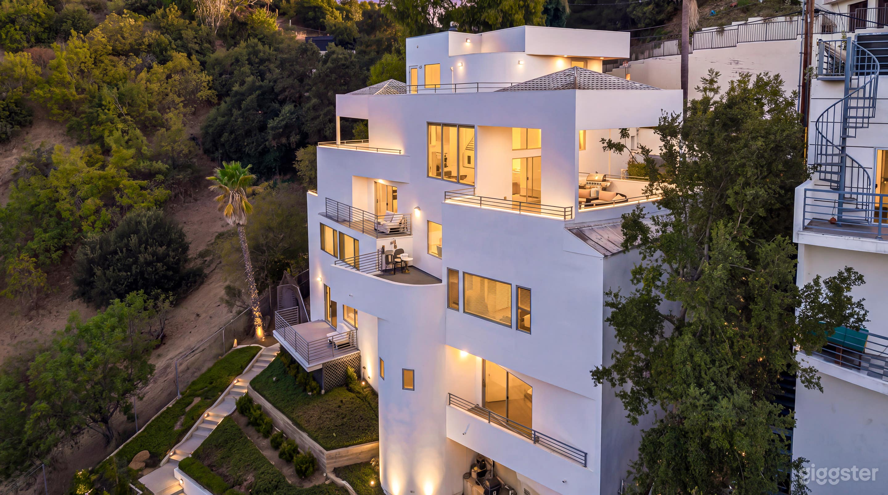 4-Story Hollywood Hills Mansion w/ Sweeping Views Photo 1