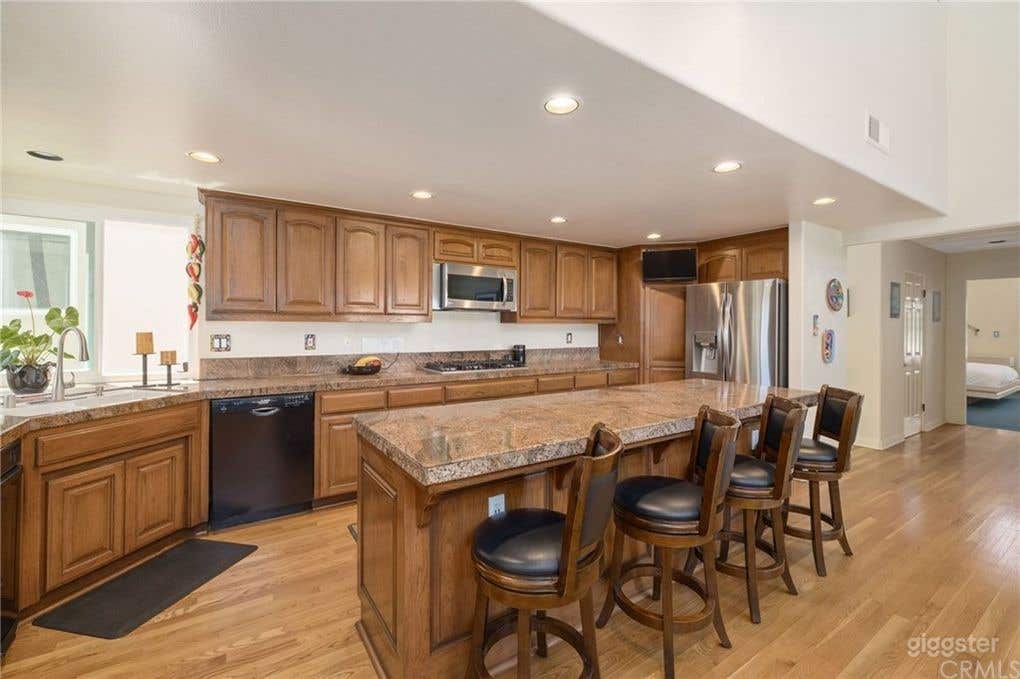 Southwest African Style Home Photo 2