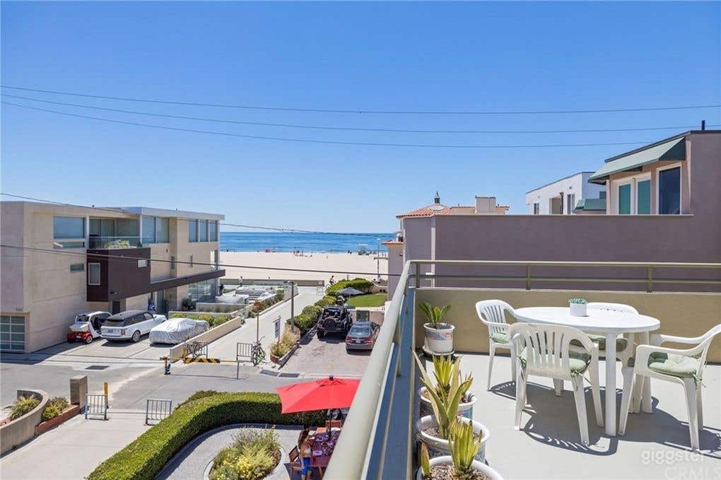 Southwest African Style Home Photo 4