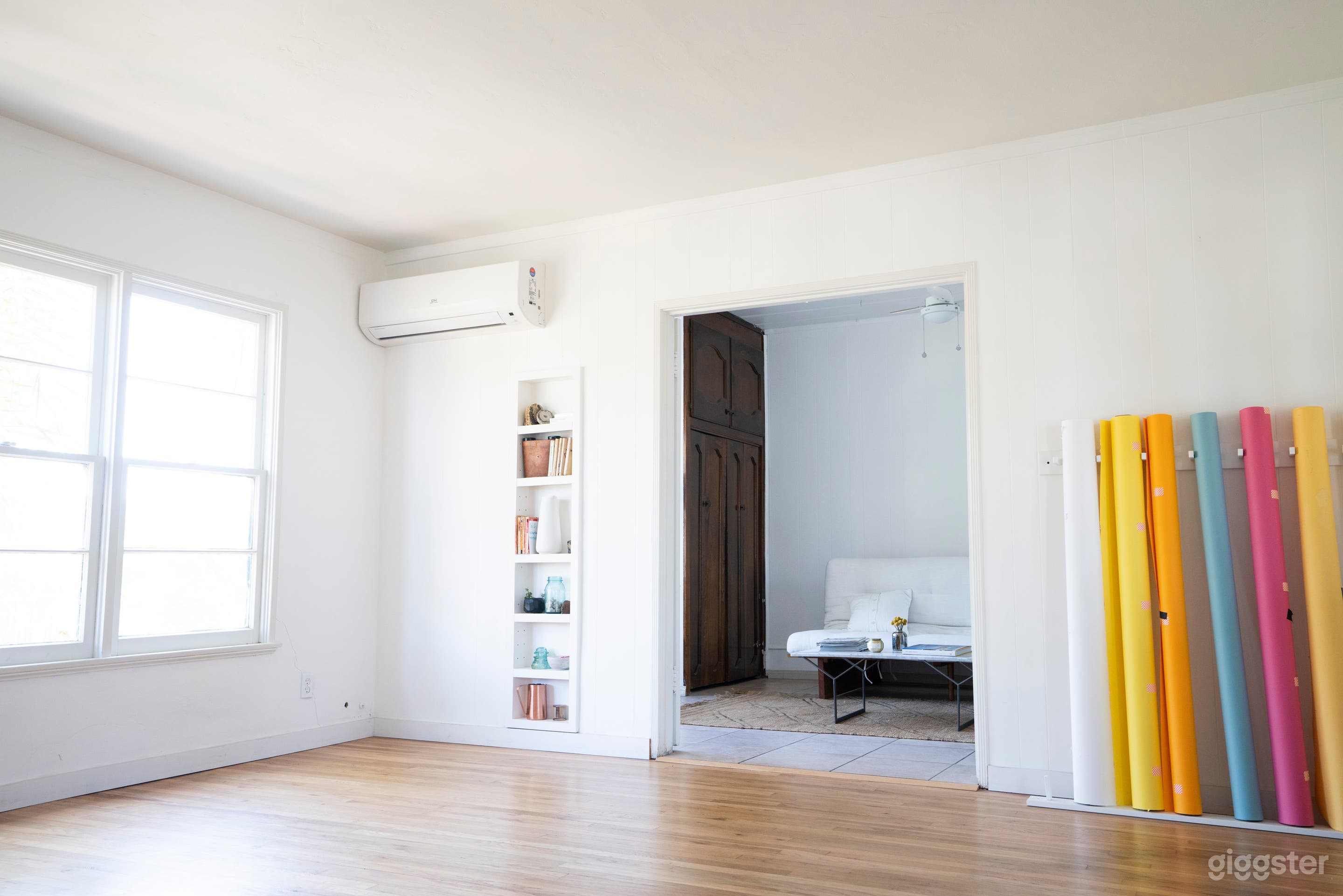 Hilltop Studios LA indoor/outdoor daylight studio Photo 2