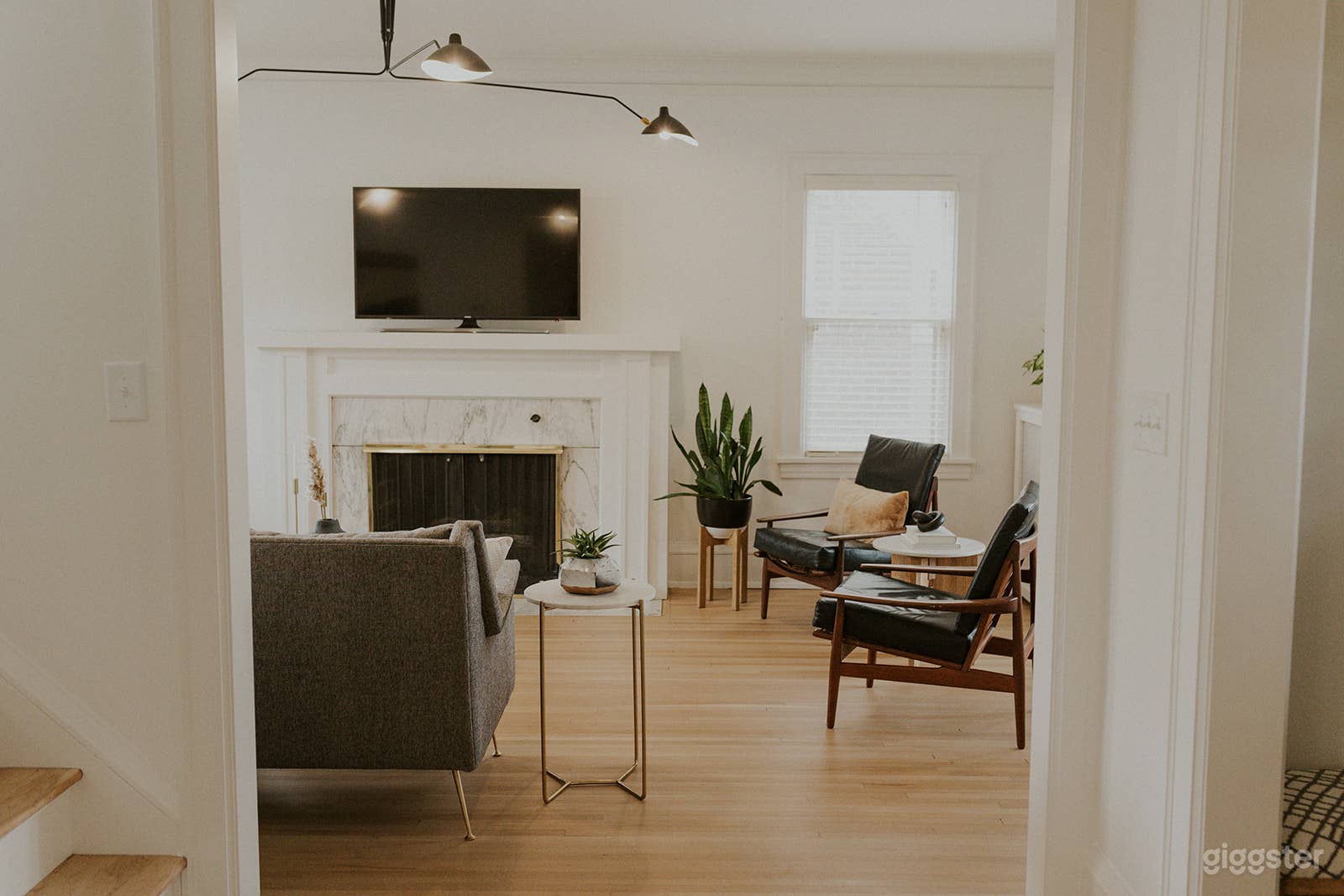 Urban Tangletown 2-Story Photo 2