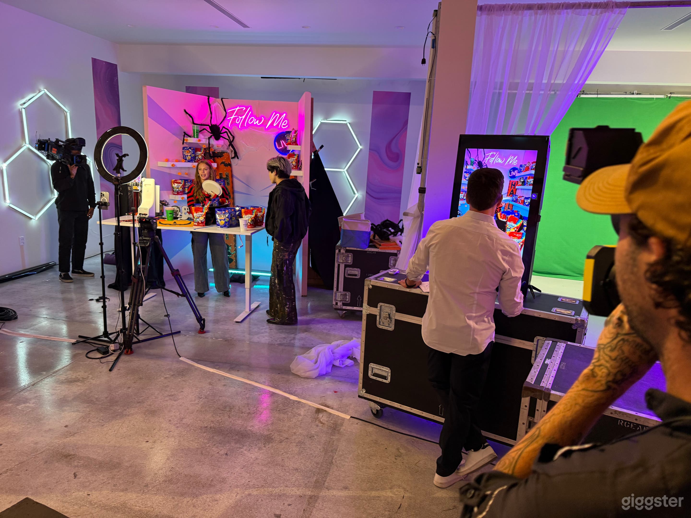 Two-Story Production Stage + Offices in Burbank Photo 4