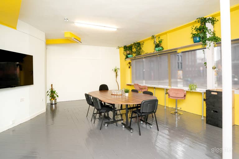  Private Meeting Room 