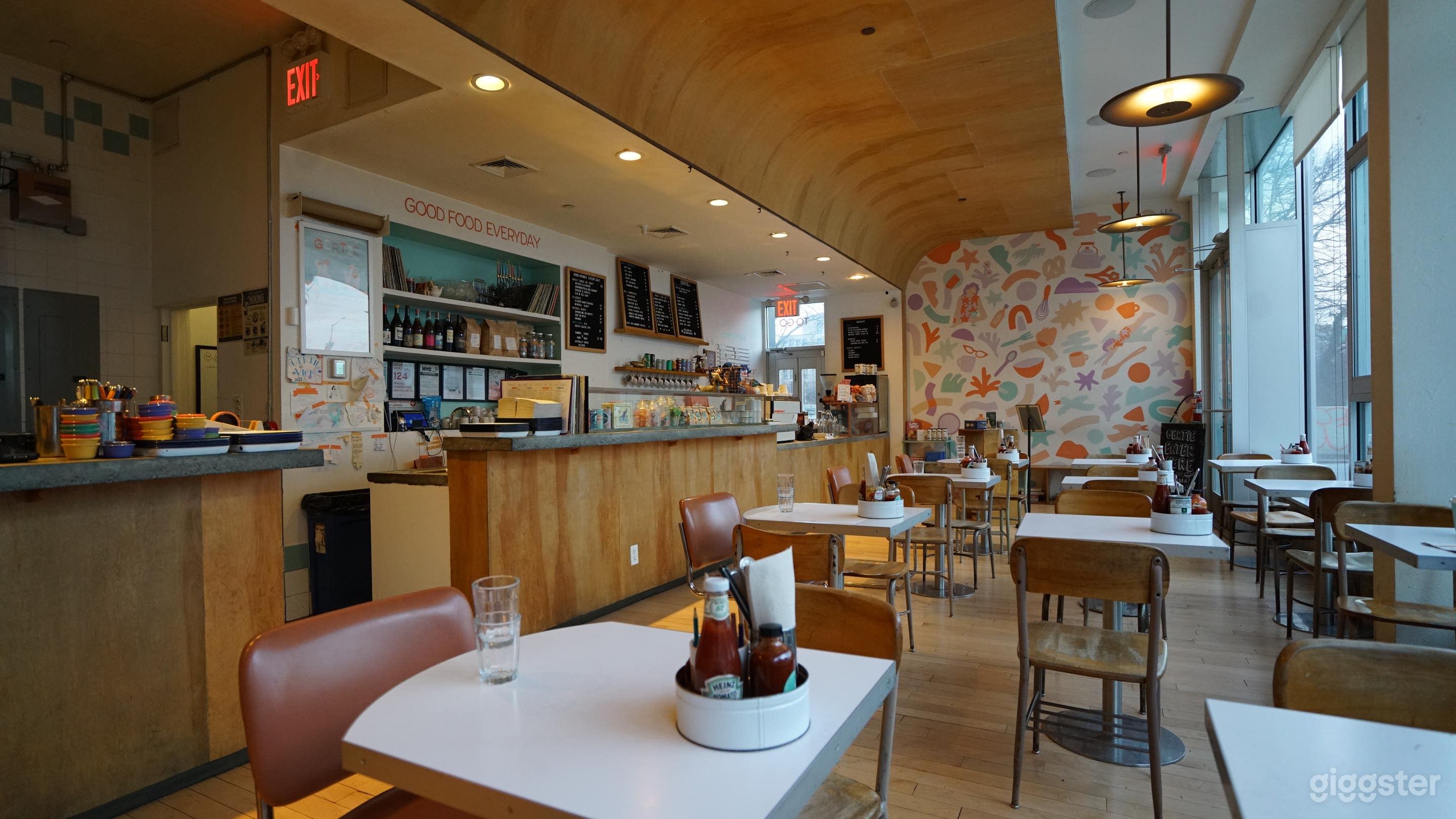 Bright, Colorful and Open Restaurant: Williamsburg Photo 1