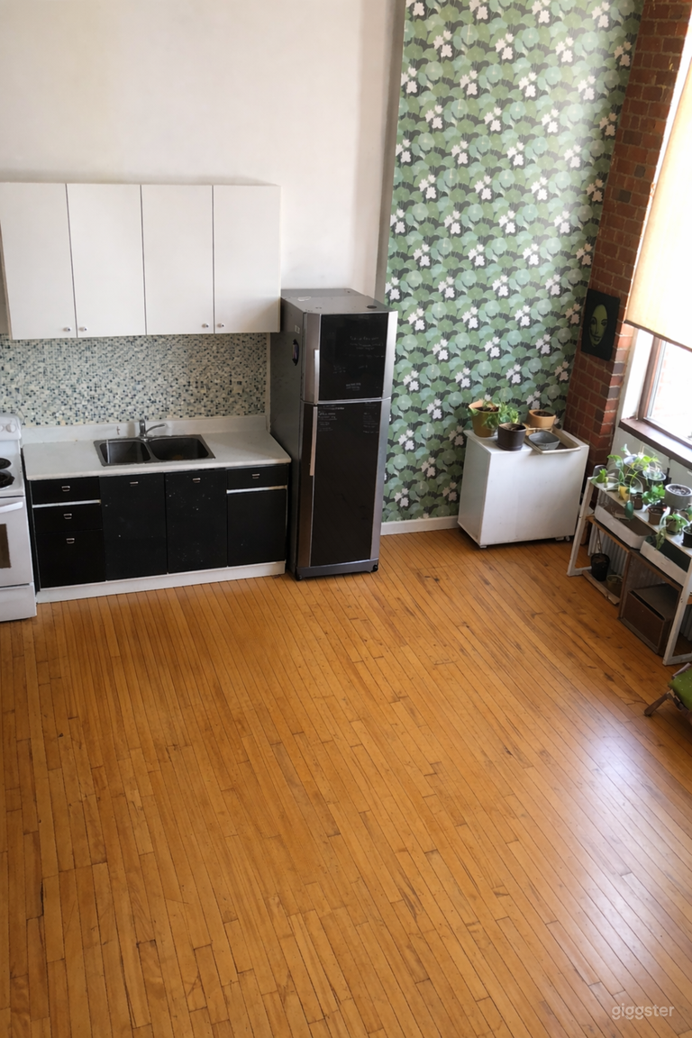  Loft Creative Arts Birthdays Exposed Brick Big Windows 