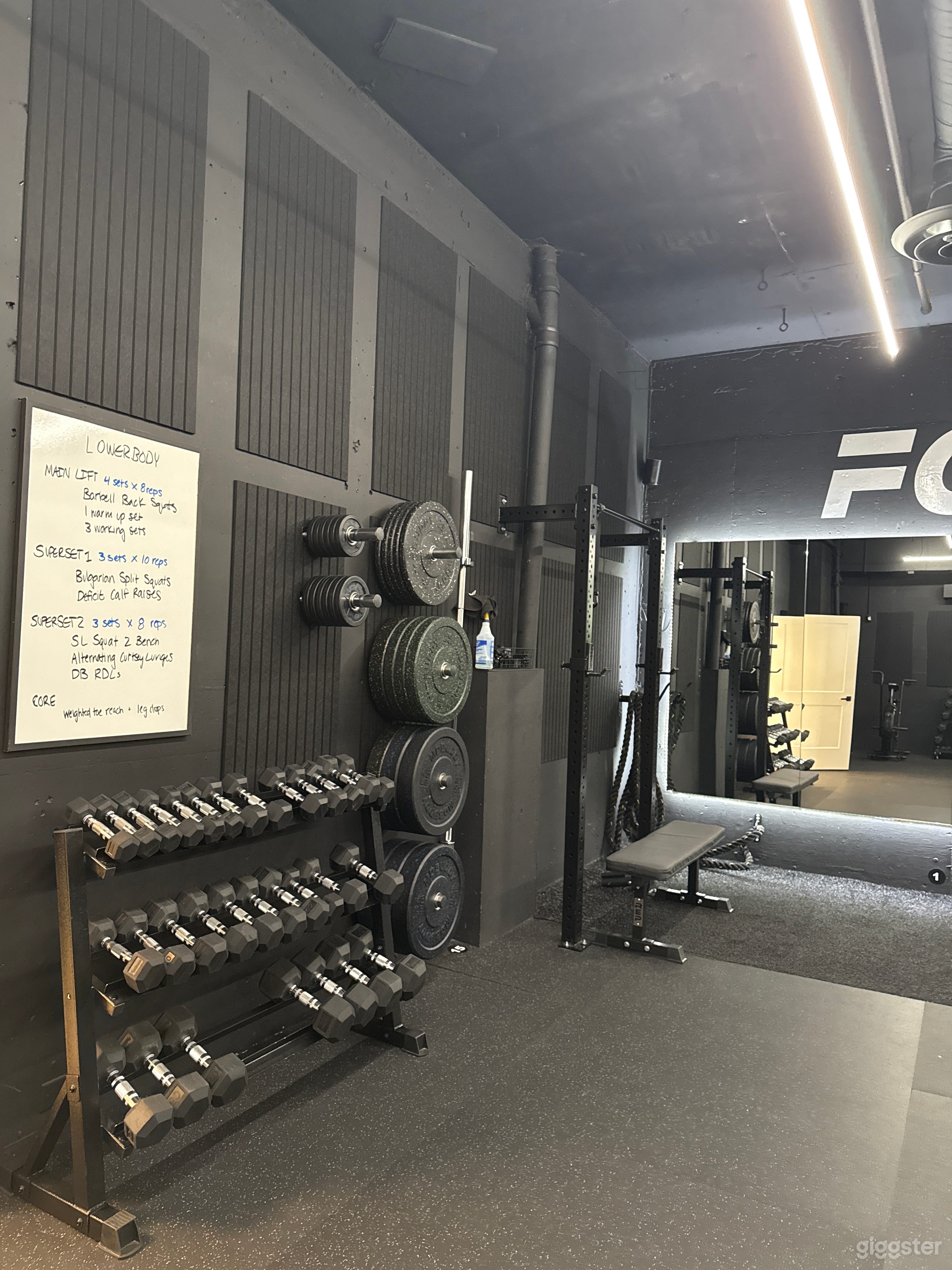 Fitness Studio/Weightlifting Gym Photo 4