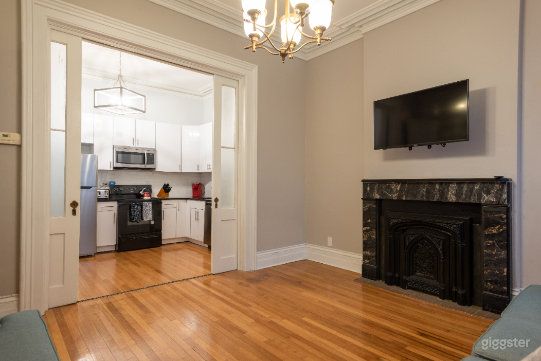 Livingroom to kitchen