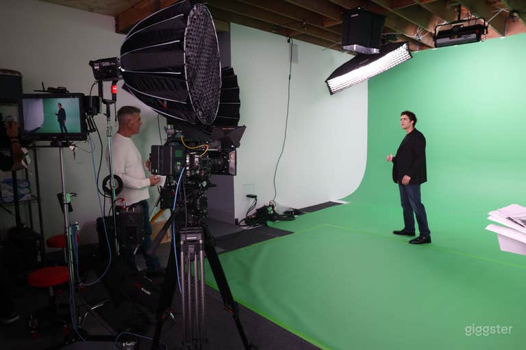  Photo and Video Studio 