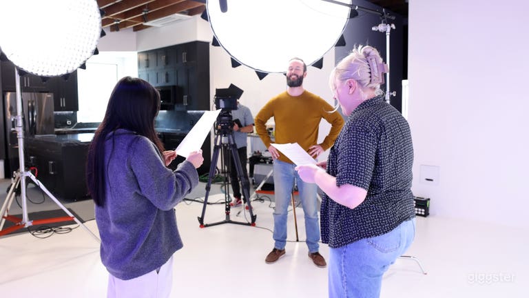  Photo and Video Studio 