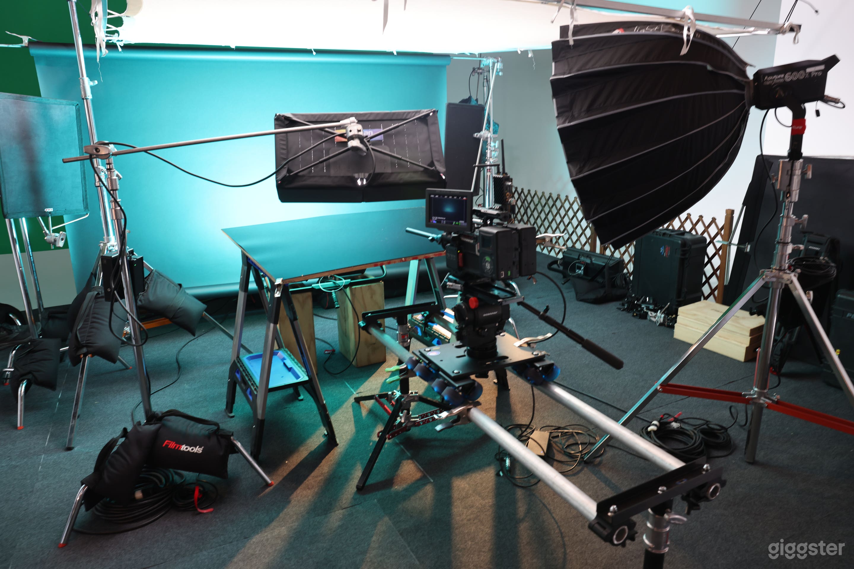 Photo and Video Studio Photo 3