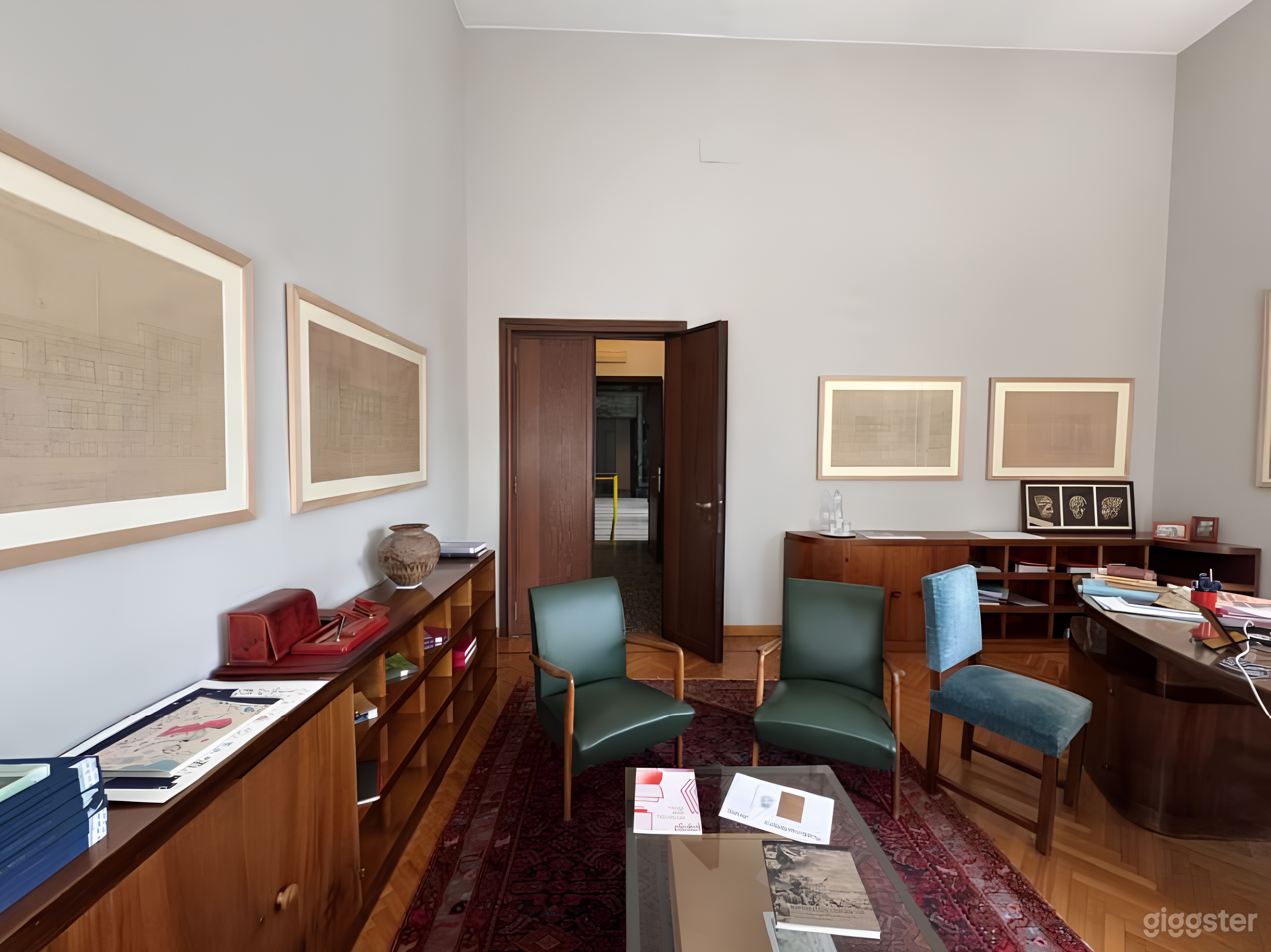 Storica Scuola Romana – Sala in Marmo & Uffici Photo 4