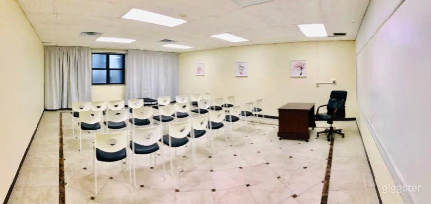 Classroom Near O’Hare  Photo 1