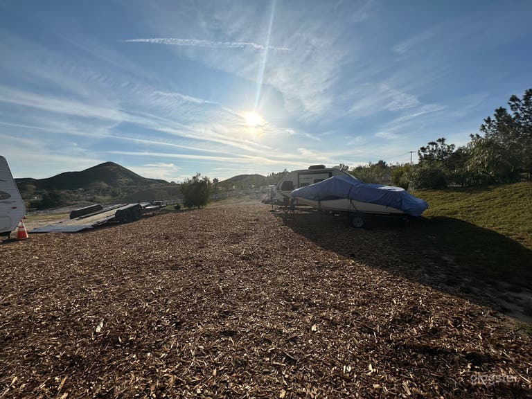  5 Acre Agua Dulce Ranch w/Classic Trucks&Trailers 