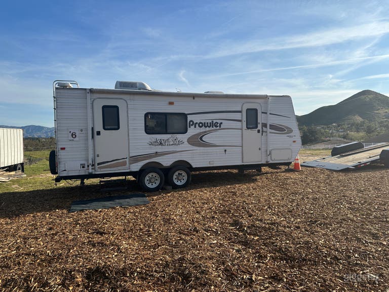  5 Acre Agua Dulce Ranch w/Classic Trucks&Trailers 