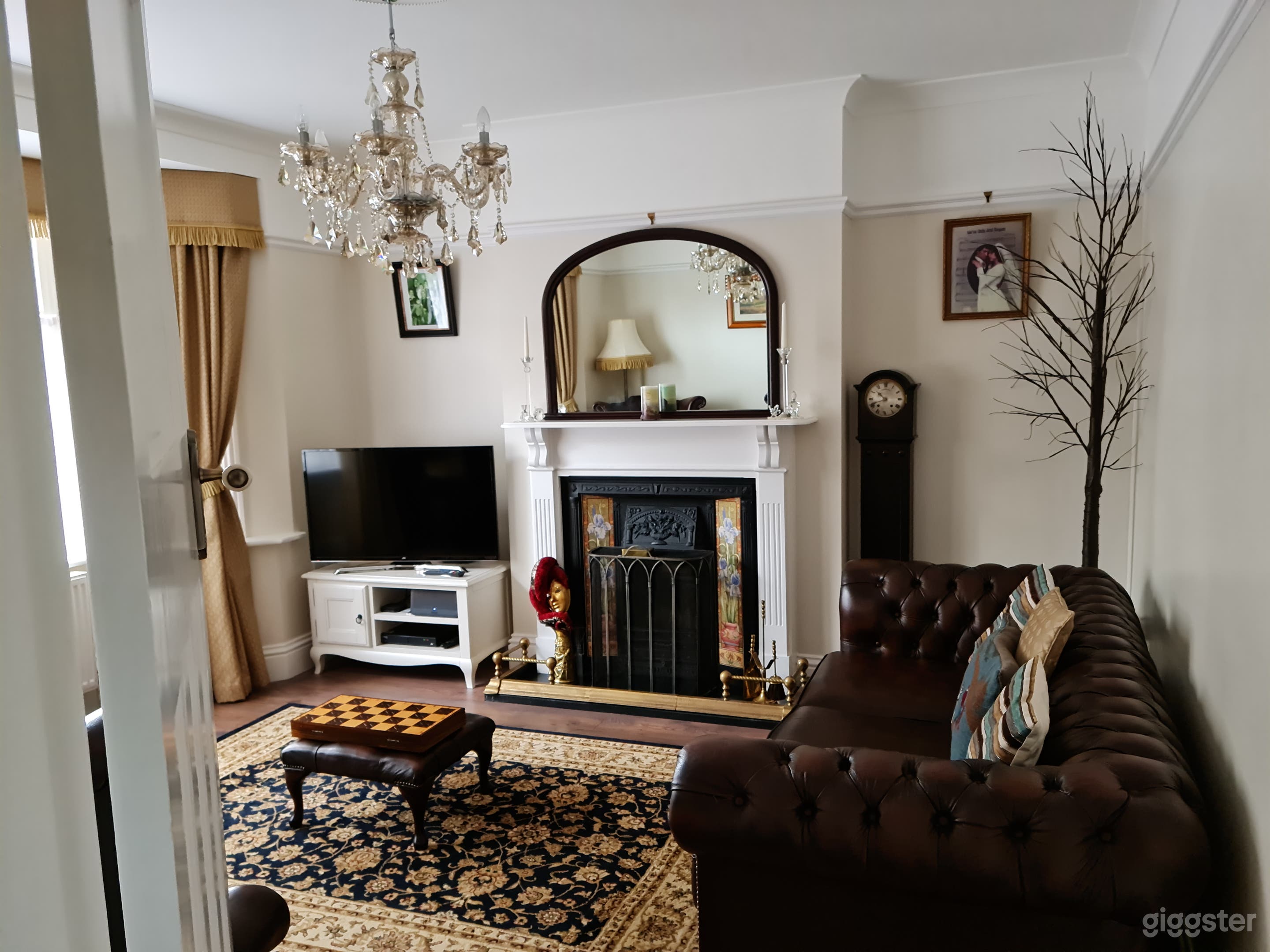 Real live fire Chesterfield suite.