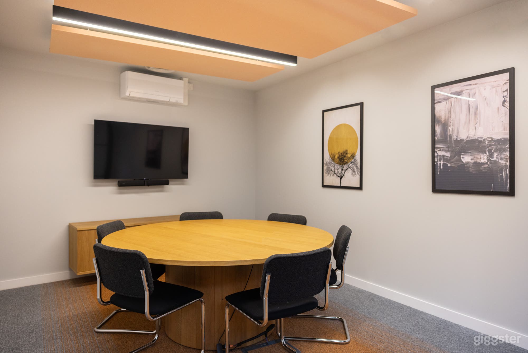 The Studio Suite  Photo 4