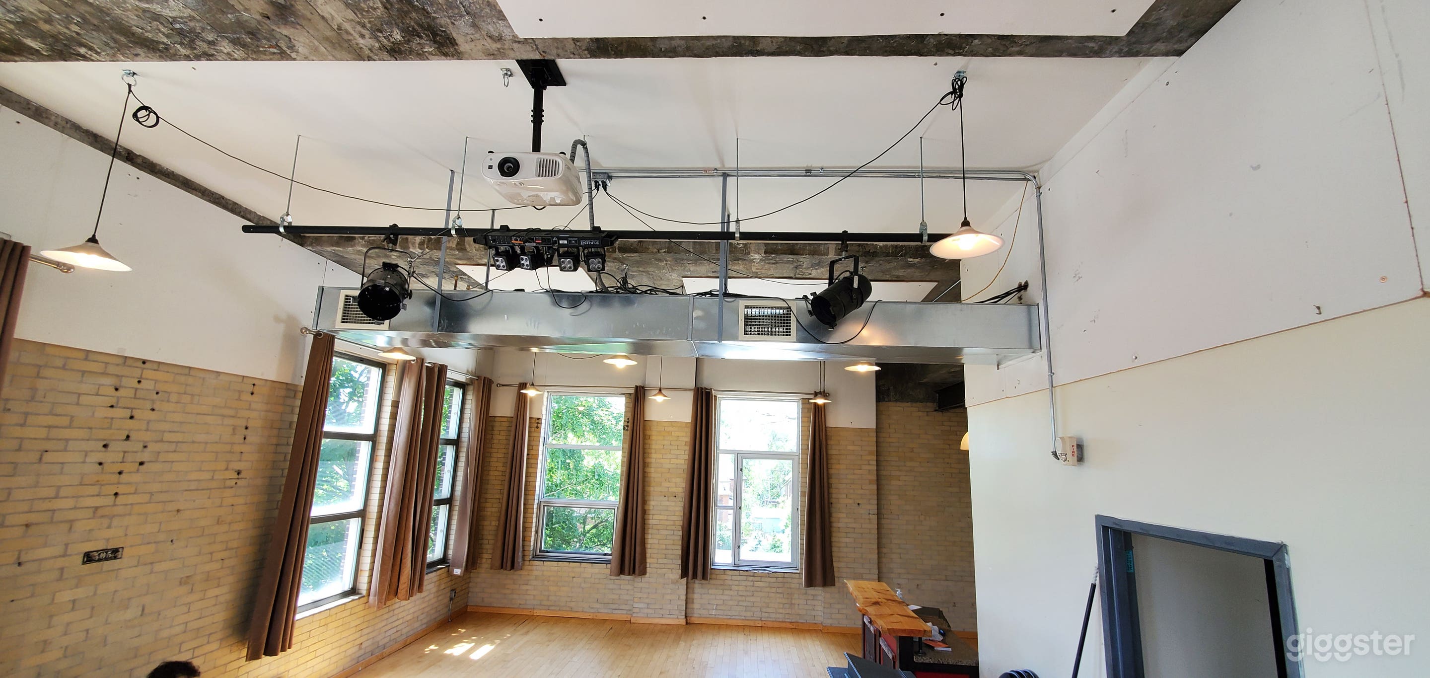 The Bright Room | Natural-Light-Filled Event Space Photo 1