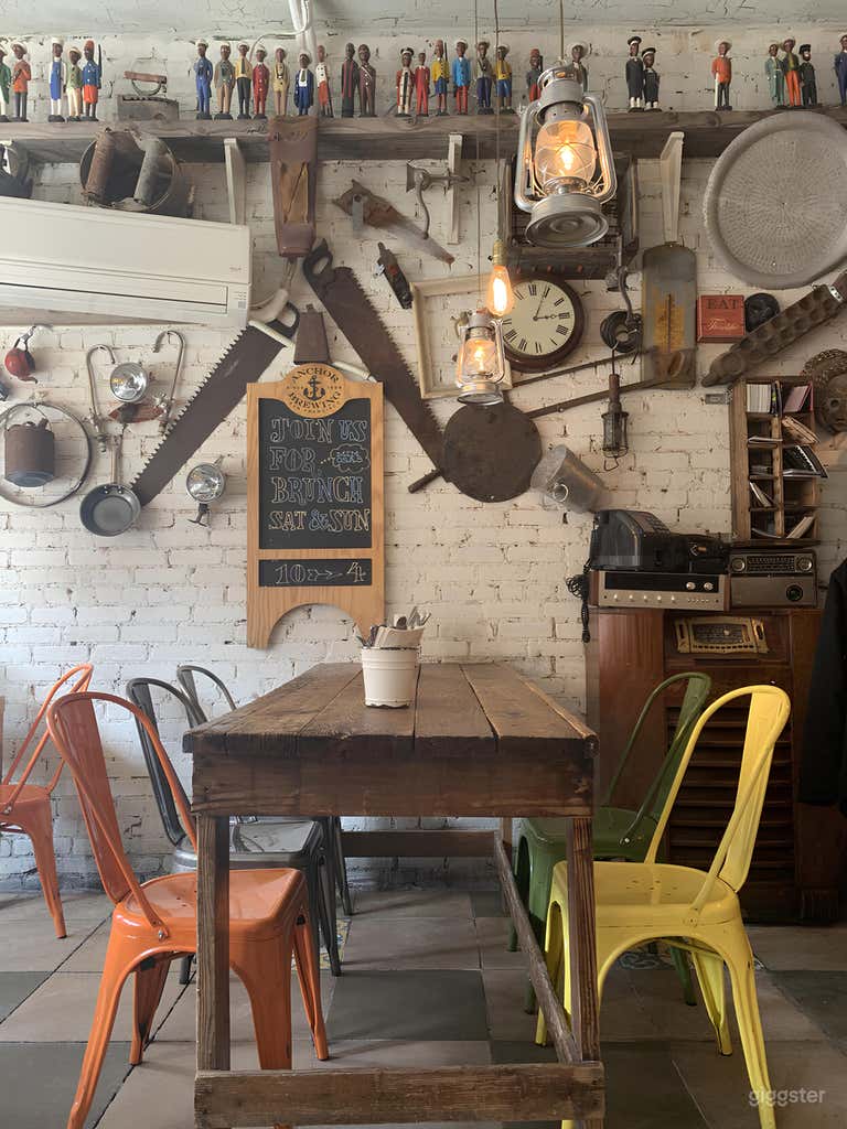  French Bistro Charm & Rustic Elegance in the Heart of Harlem 