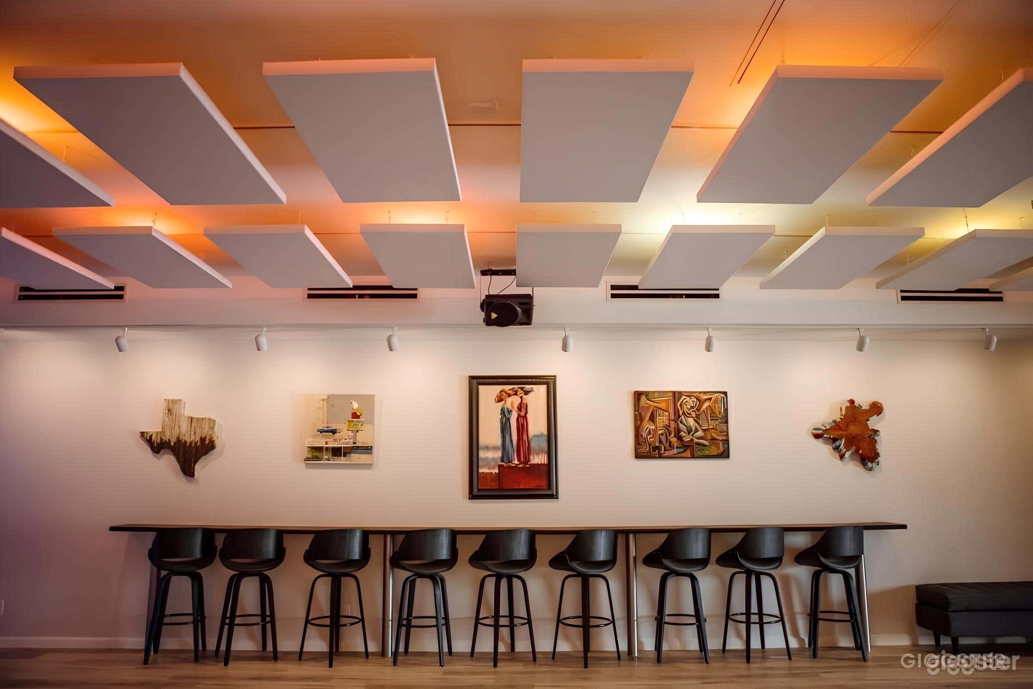 Tables
Dining tables, cocktail tables, etc
Qty: 10
We have 6' tables (seat 8-10) as well as small cafe tables (seat 2)
Chairs
Dining chairs, stools, etc
for 55
Soft Seating
Sofas, lounge chairs, etc
