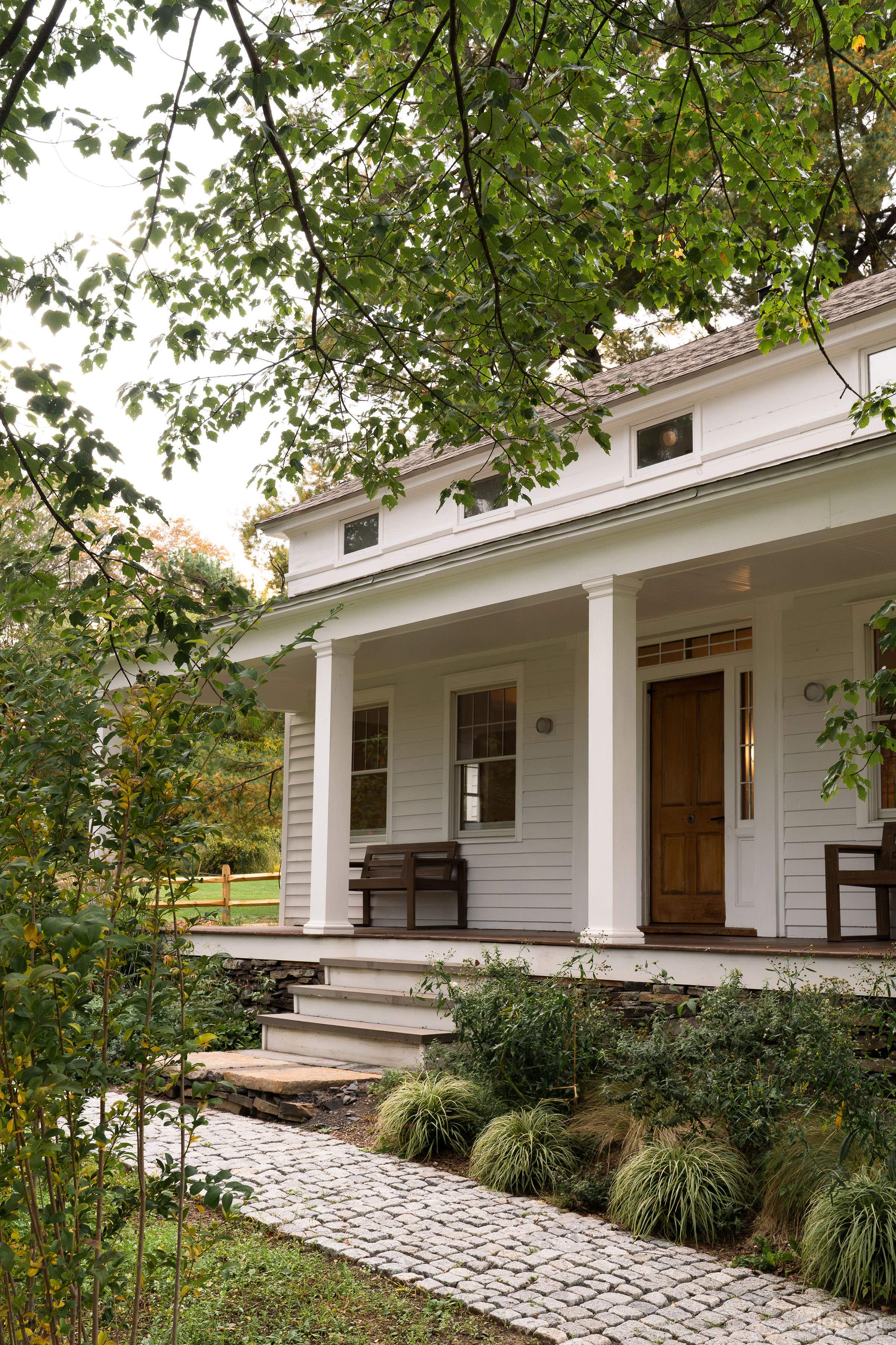 Stunning Farmhouse w/ 1860 Barn and Rolling hills Photo 1