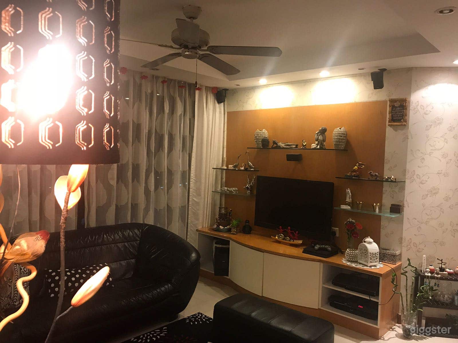 Condo layout flat Photo 2