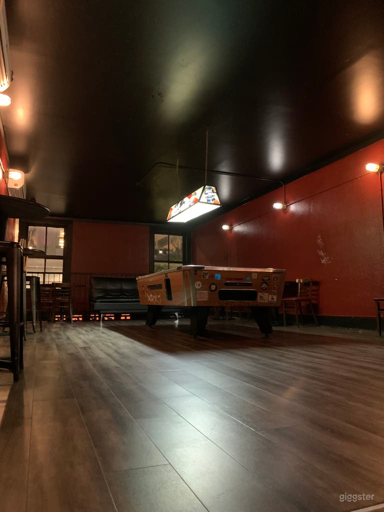  Upstairs Lounge with Pool Table and Pinball 