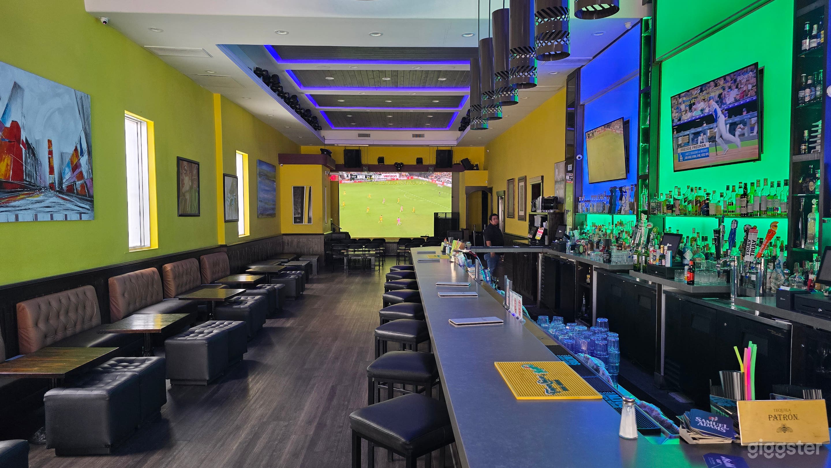 The Premier Live Music Venue Bar in Pasadena Photo 1