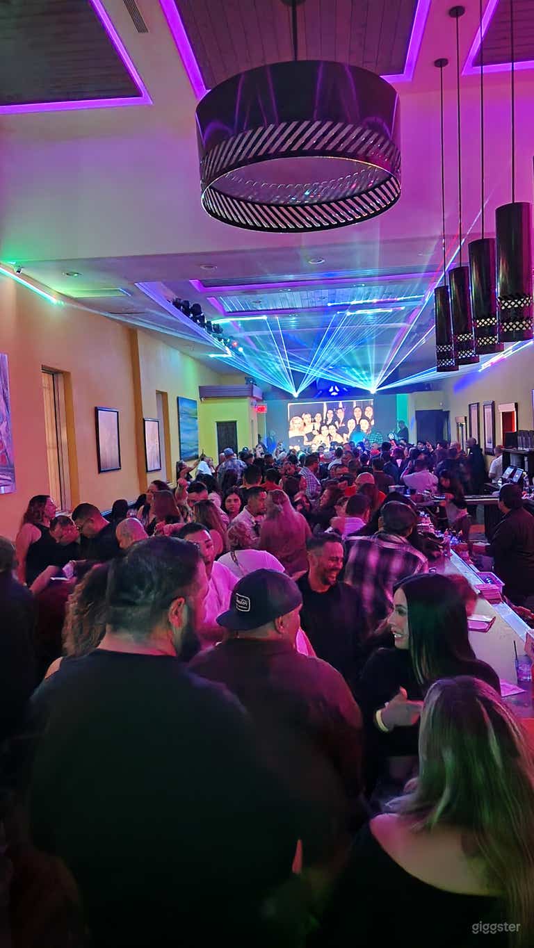  The Premier Live Music Venue Bar in Pasadena 