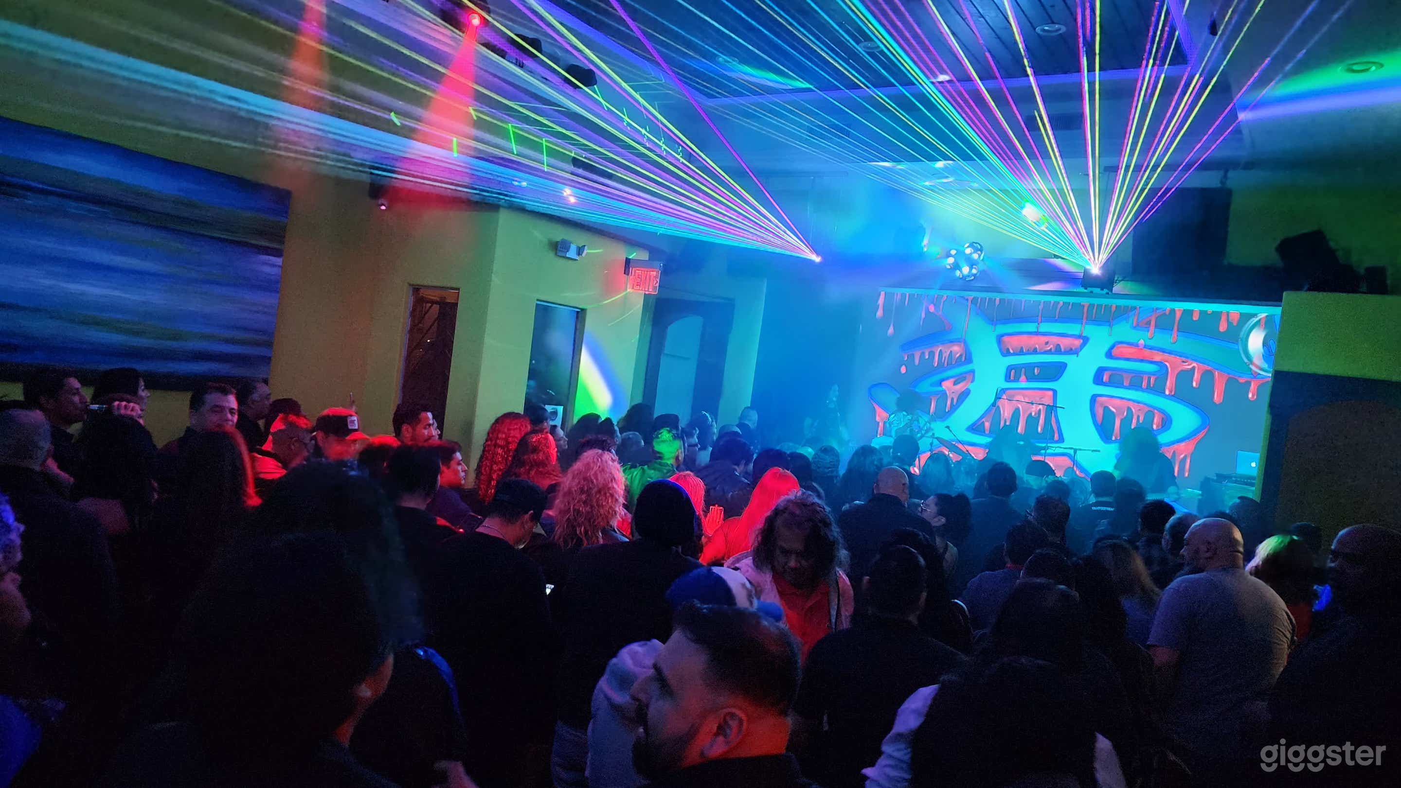 The Premier Live Music Venue Bar in Pasadena Photo 4