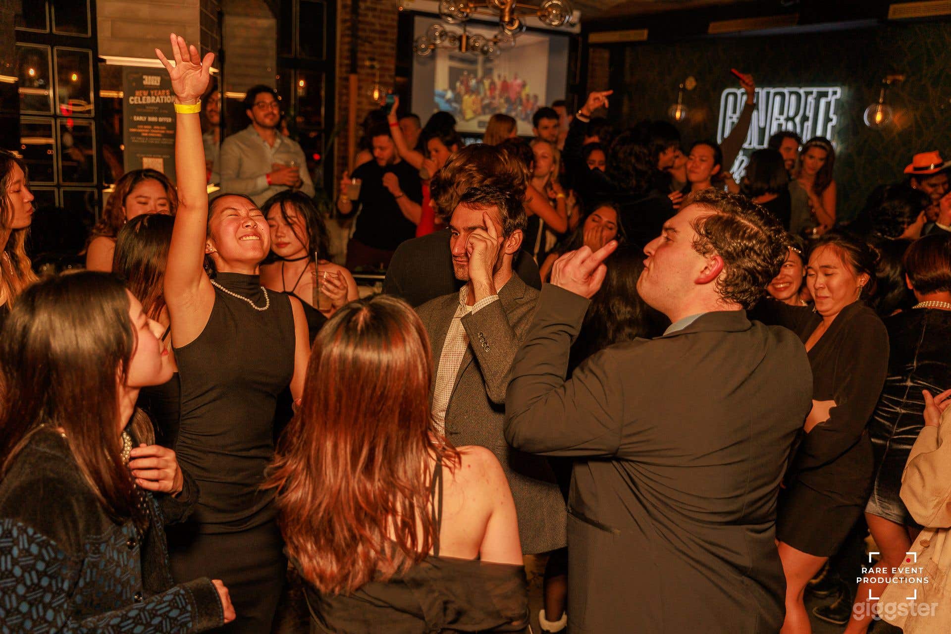 Concrete Jungle Lounge Photo 2