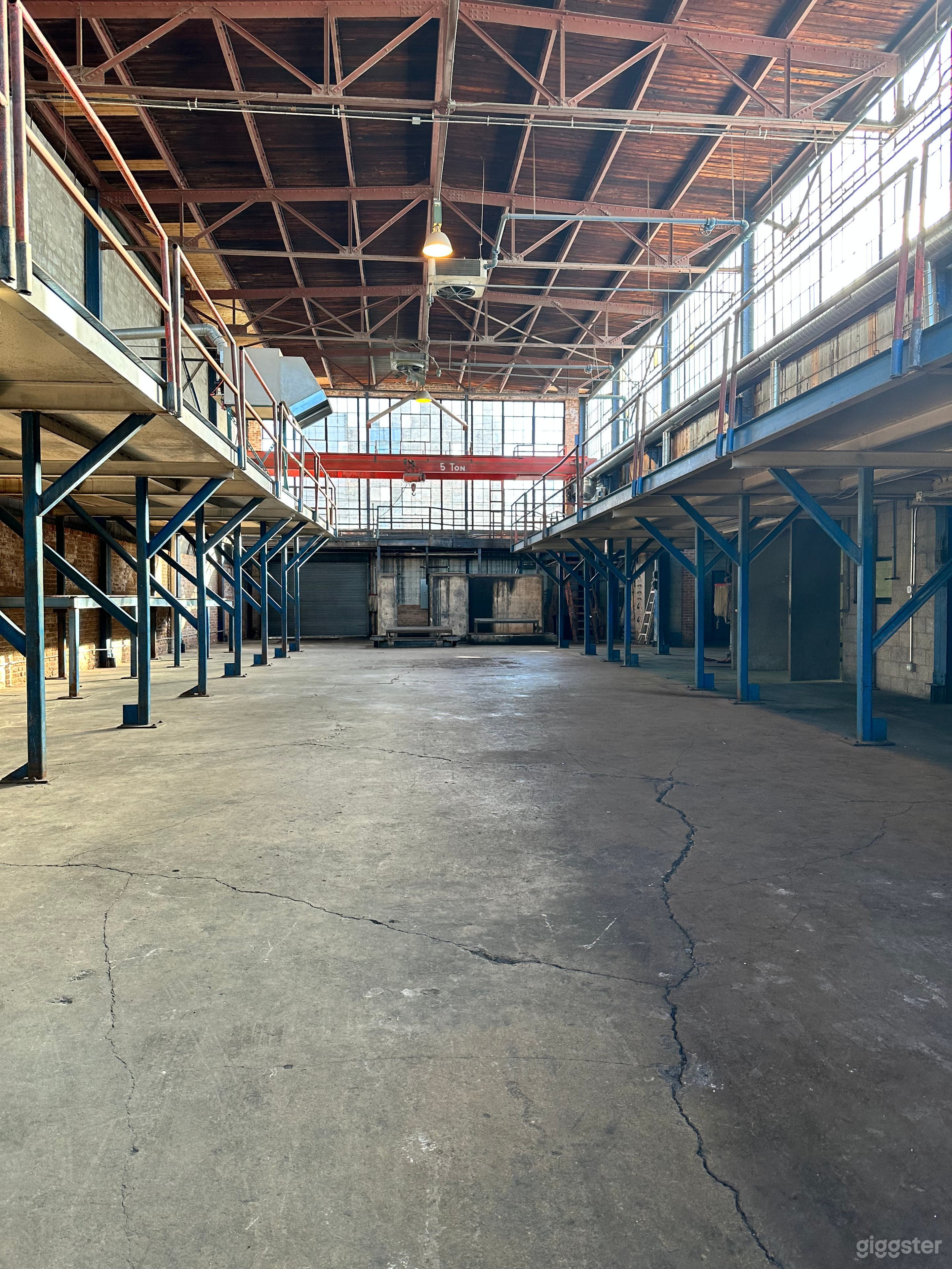 Beautiful Industrial Warehouse Photo/Film Location Photo 1