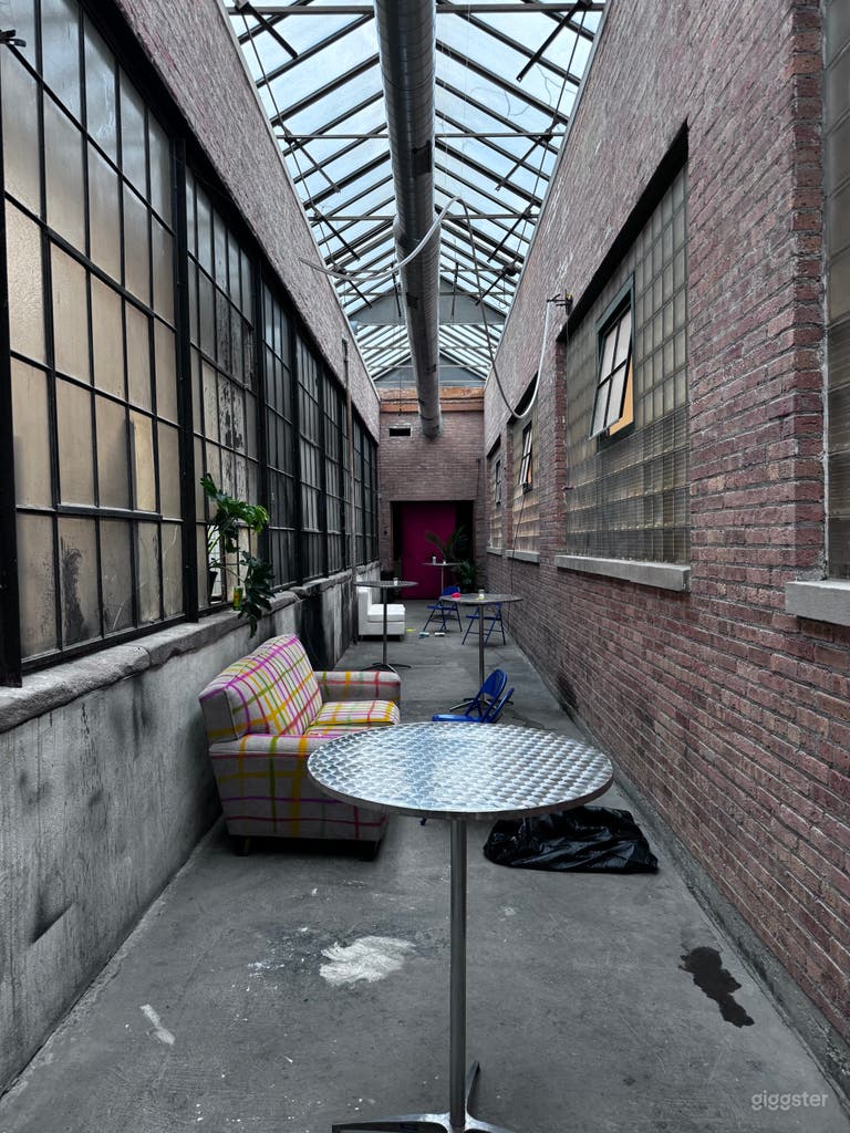  Beautiful Industrial Warehouse Photo/Film Location 