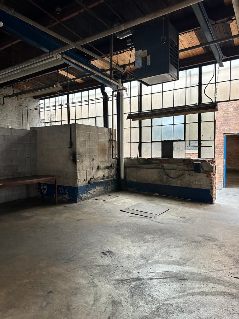  Beautiful Industrial Warehouse Photo/Film Location 