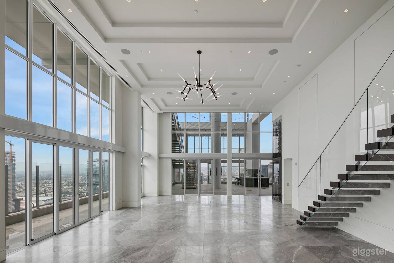 **LARGEST PENTHOUSE IN THE WEST COAST!** Photo 4