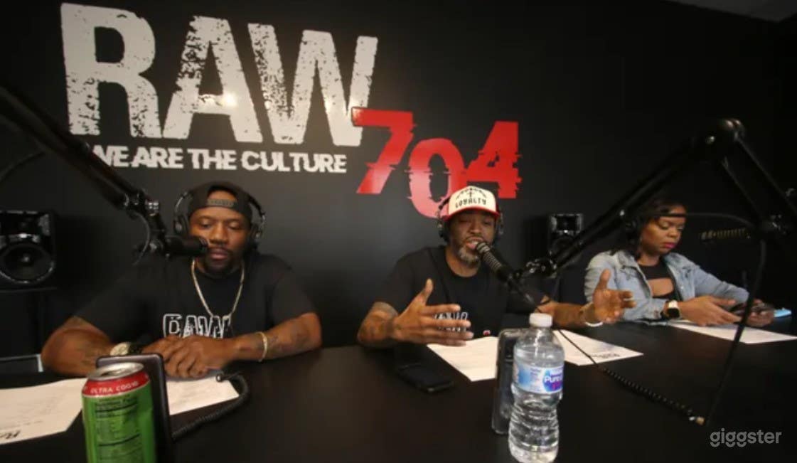 Cool and Hip Podcast Studio in Gastonia Photo 3