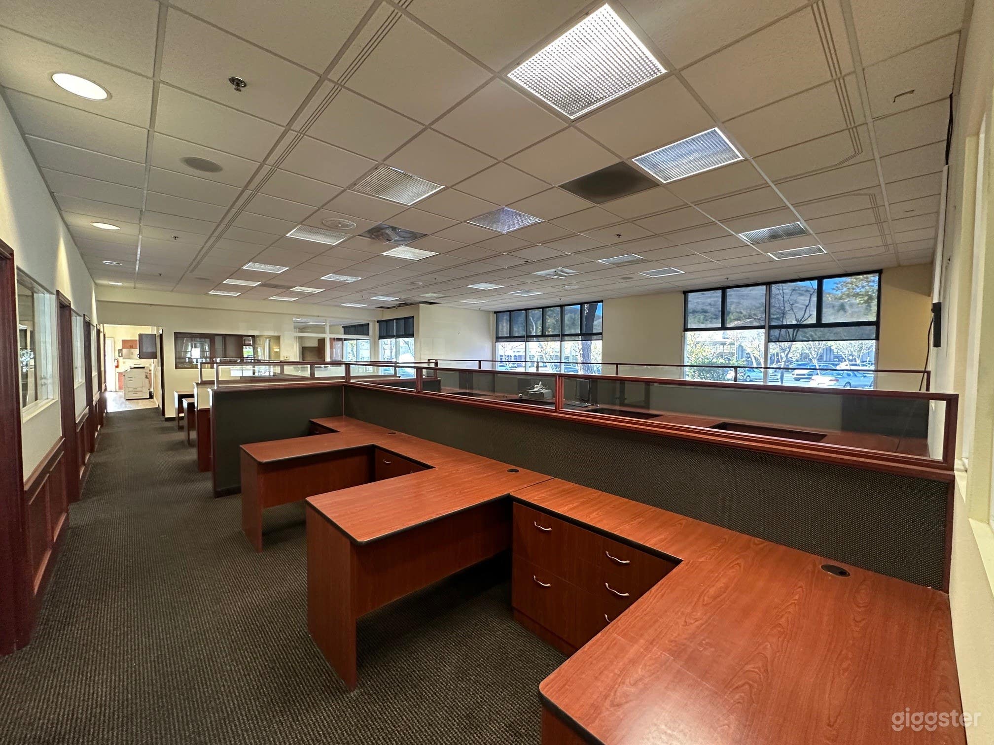 Elegant Dressed Office Space w/ Lots of Parking  Photo 2