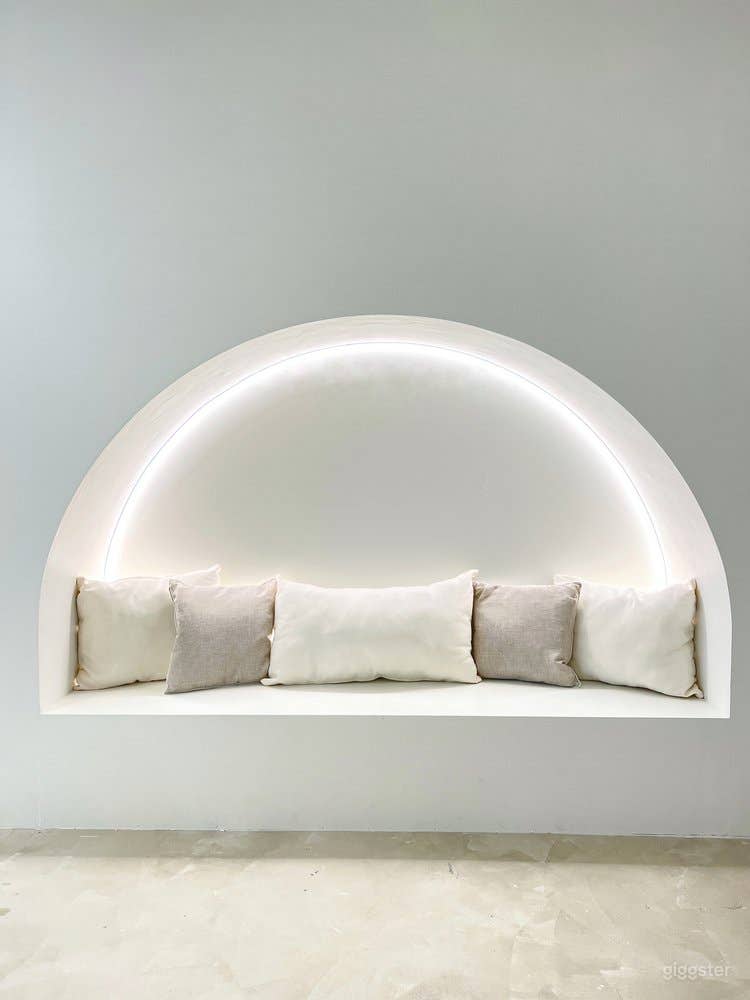 Luxury Photo &amp; Event Studio  Photo 1