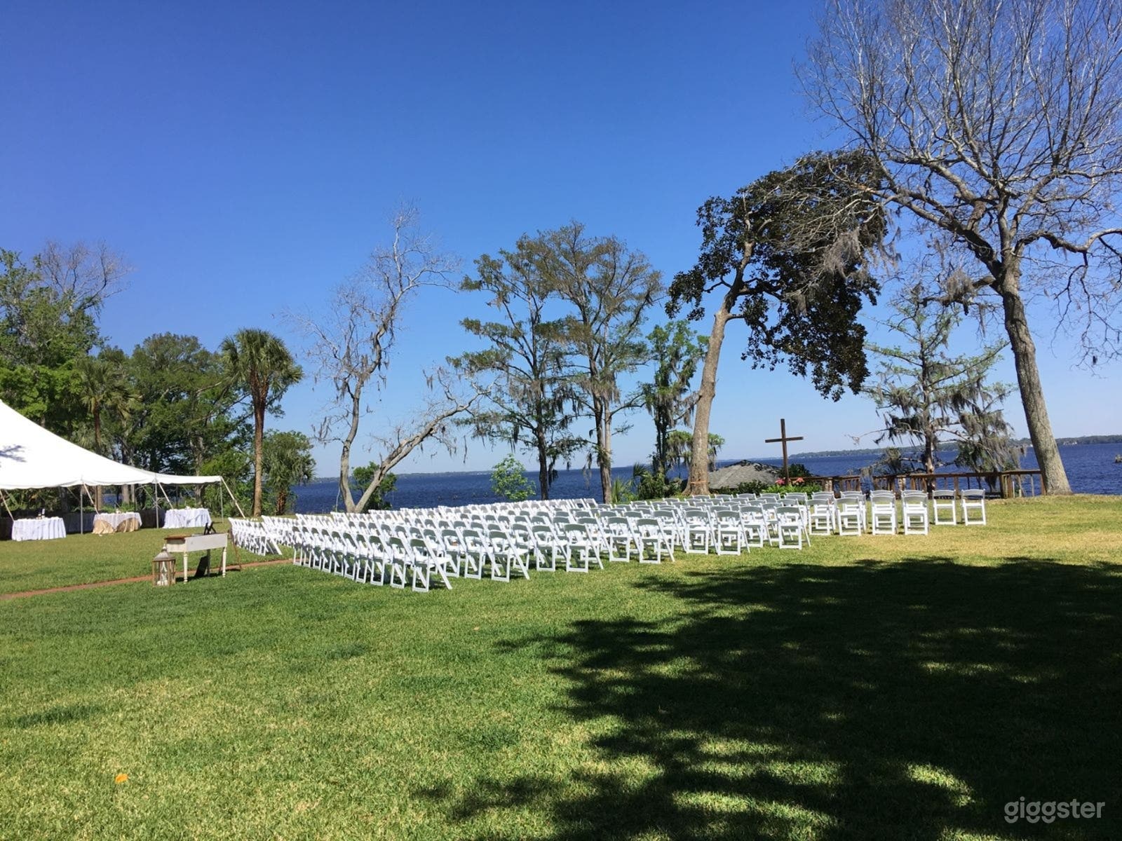 Historic Riverfront Backyard with Lush Oaks Photo 2