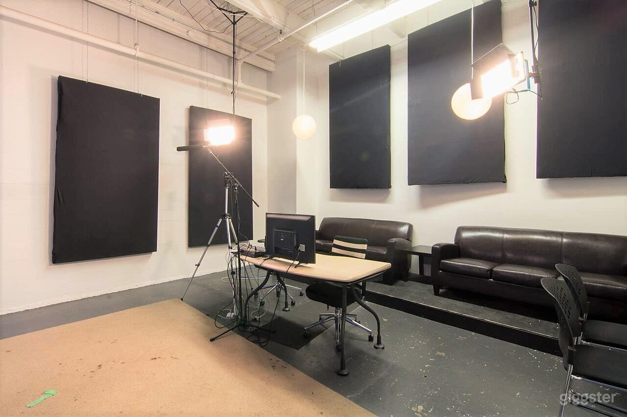 Soundproof Production Studio Photo 3