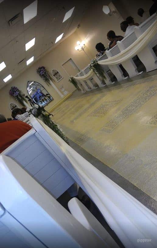 The  Elegant Wedding Chapel in Bessemer Photo 3